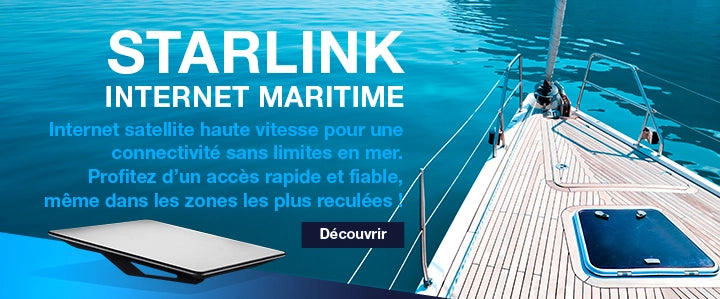 Antenne Starlink Maritime installée sur le pont d'un voilier pour une connexion internet haut débit par satellite en pleine mer.